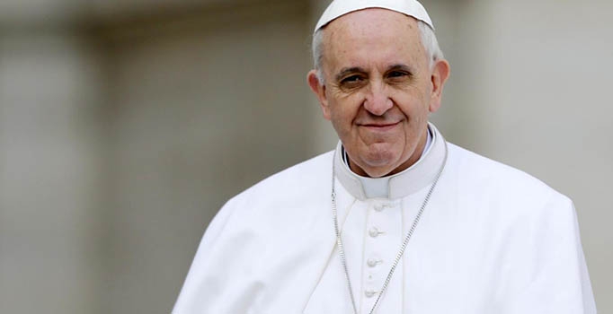 Dünyada bir ilk: Papa Fransisk trans qadınlara dəstək verdi