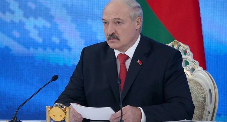 Lukaşenko ABŞ və Avropanı ittiham etdi