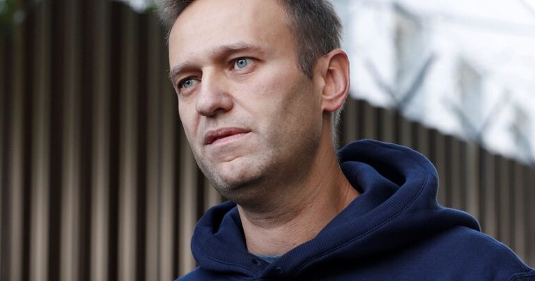 Aleksey Navalnıya ilkin diaqnoz qoyuldu