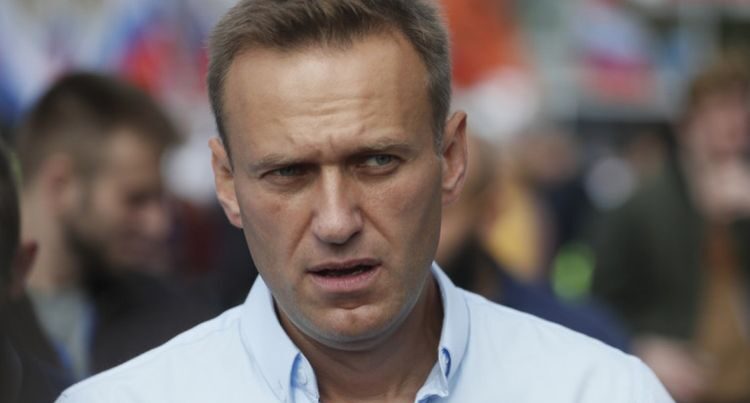 Aleksey Navalnı xəstəxanadan fotosunu paylaşdı