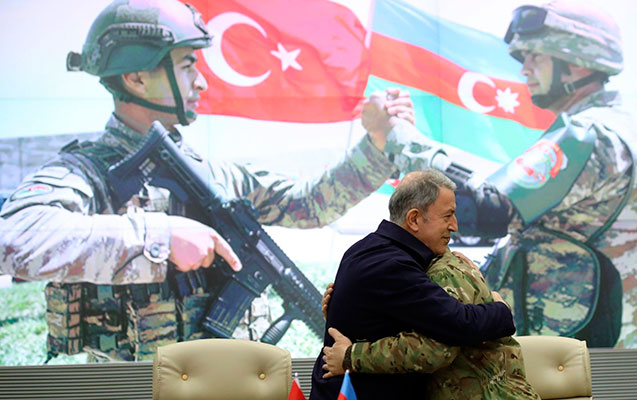 Hulusi Akar sevincini Zakir Həsənovla belə bölüşdü – Video/Fotolar