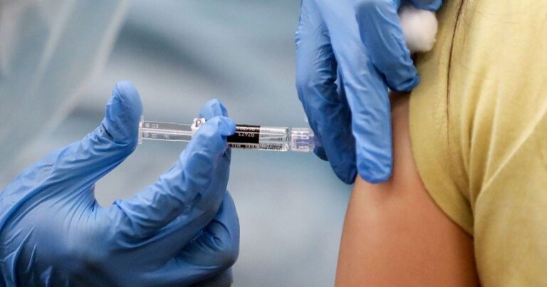 Bu gün 25 mindən çox insan vaksinasiya olunub