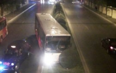 ANBAAN GÖRÜNTÜ: Sumqaytda sərnişin avtobusu qaçırıldı – VİDEO