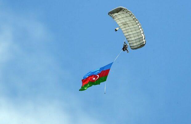 Türkiyə səmasında Azərbaycan bayrağı dalğalandırıldı – FOTOLAR