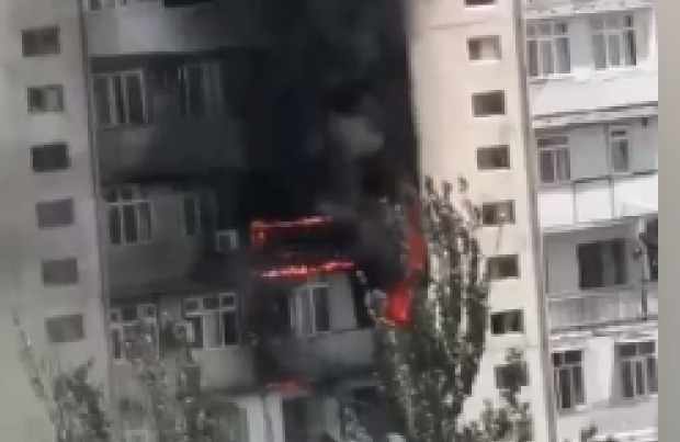 Bakıda yaşayış binasındakı yanğın söndürüldü – YENİLƏNİB (VİDEO)