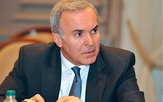 Prezident Vaqif Sadıqovu da geri çağırdı – Yeni təyinat