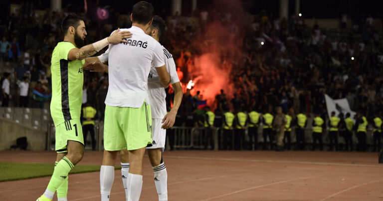 “Qarabağ”ın oyununda hörmətsizliyə cavab olaraq bu mahnı səsləndirildi – VİDEO