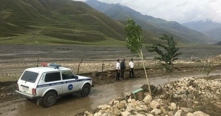 Xınalıq yolunda dəhşətli hadisə – Maşın dərəyə yuvarlandı