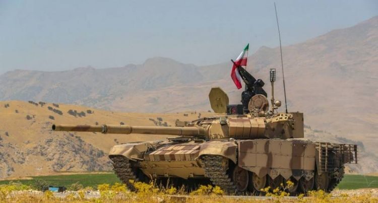 Güneyli gənclər təlimə gedən İran tanklarına belə ETİRAZ ETDİ – VİDEO
