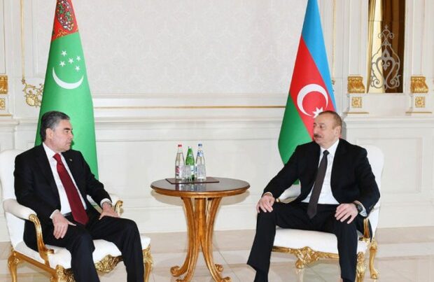 İlham Əliyev Türkmənistan prezidenti ilə görüşüb