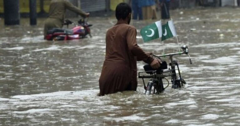 Pakistanda leysan yağışları 7 nəfərin həyatına son qoydu