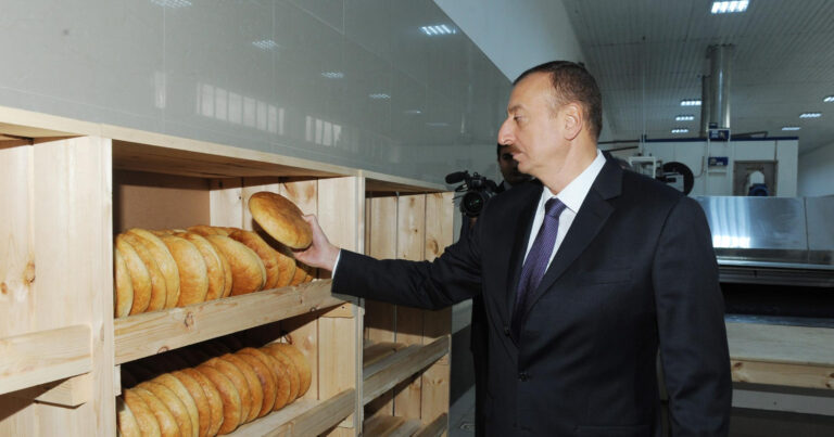 Azərbaycan prezidenti: “Çörəyin qiymətinin qalxması qaçılmaz idi”