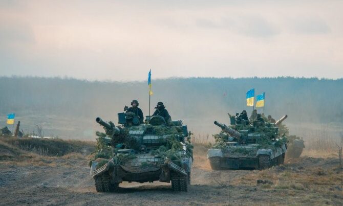 250 minlik ordu Rusiyaya qarşı: “İlk günlərdə üstünlük Ukraynada olacaq”