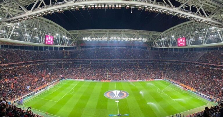 “Qalatasaray”ın stadionu Ginnesin Rekordlar Kitabına düşdü