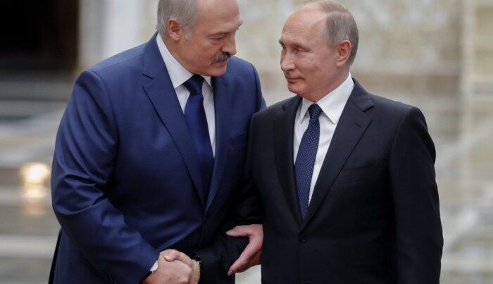“Ukrayna ilə dialoq Lukaşenkonun sayəsində olub” – Putin