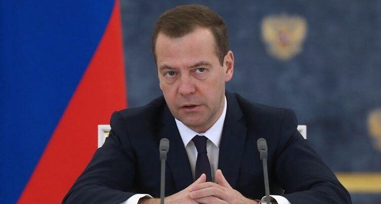 “Ukrayna Polşanın yalançı qardaşlığından dövlətçiliyini itirməyi əldə edəcək” – Medvedyev
