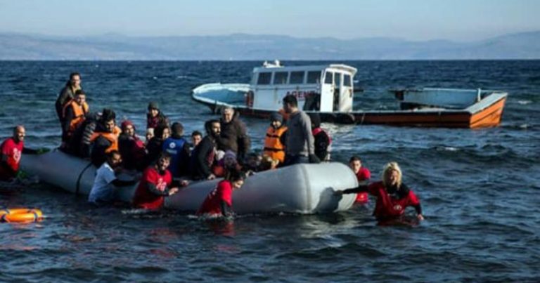 Mingəçevirdə dəhşət: gəmi aşdı, 11 nəfər batdı