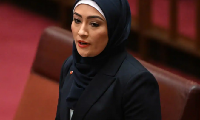 Avstraliya parlamentində ilk hicablı müsəlman qadın- Fatimə ilk çıxışında nələr dedi?..-VİDEO