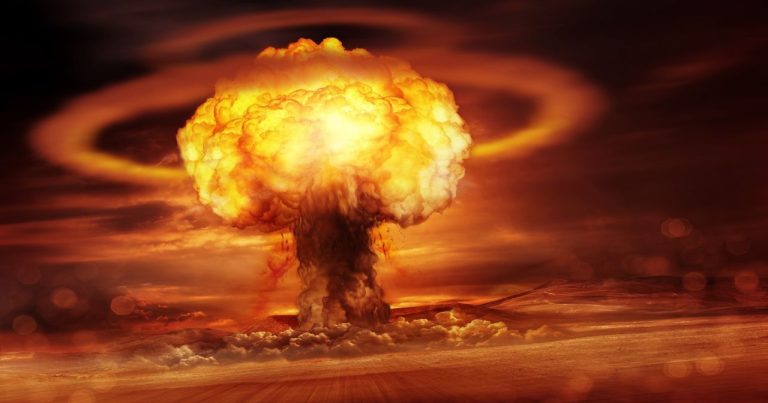 Erməni alim Azərbaycanı atom bombası ilə HƏDƏLƏDİ: “Atarıq, hər yer dağılar” – VİDEO