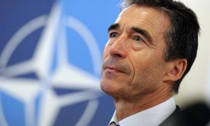 NATO-nun keçmiş baş katibindən Makrona sərt tənqid: “Sayəsində Rusiyaya qarşı həmrəylik pozuldu”