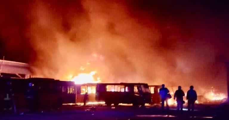 Rusiya Ukraynaya “İskəndər” raketləri atıb: ölən və yaralananlar var, 52 avtobus yanıb