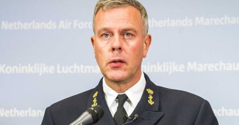 Admiral: “NATO Ukraynaya yardım etsə də, Rusiya ilə müharibə aparmır”