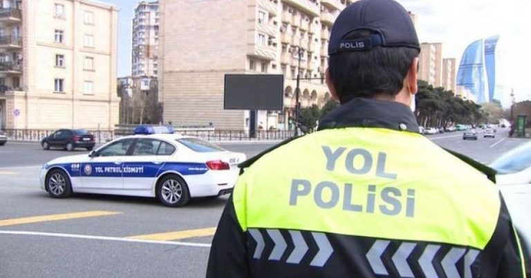 “Yol polisi ilə mübahisə edən sürücü cəzalanıb” – DYP (VİDEO)