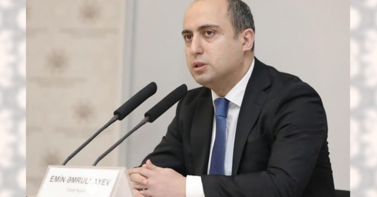Emin Əmrullayev: “Keyfiyyətli təhsil istəyirsinizsə, uşağınızı Azərbaycan məktəbində…”