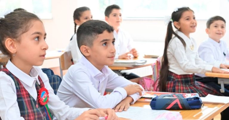 Bayram günləri ilə bağlı 5 və 6 günlük məktəblərdə dərs sistemi BELƏ OLACAQ – RƏSMİ