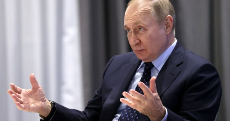 “Rusiya bankları vətəndaşların “qanını içməyi” dayandırmalıdır” – Putin