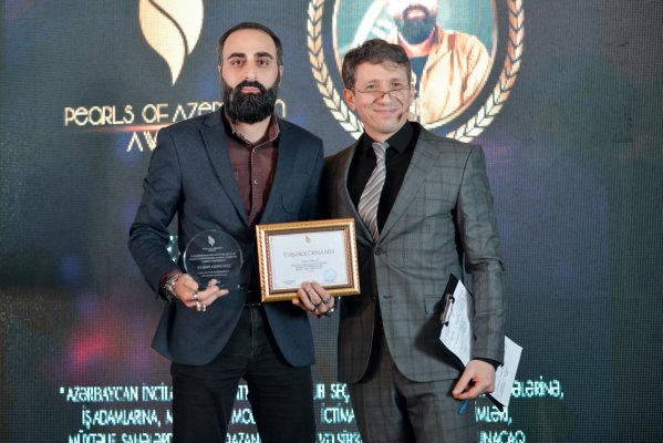 Elşən Gəncəvi “Pearls of Azerbaijan 2022” mükafatına layiq görülüb – FOTOLAR