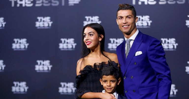 Ronaldo və ailəsinin Səudiyyədə yaşadığı 17 otaqlı kral mənzil – FOTOLAR