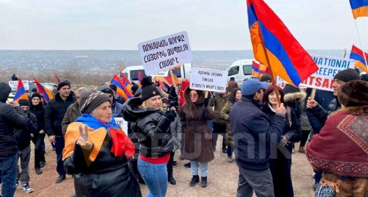 Ermənilər yenidən Rusiyaya qarşı etiraza qalxdı