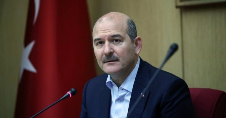 Süleyman Soylu FHN-in Mobil səhra hospitalına gəlib