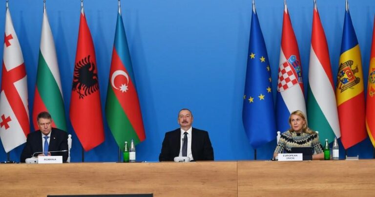 Azərbaycan Prezidenti İtaliyanın ətraf mühit və enerji təhlükəsizliyi nazirini qəbul edib