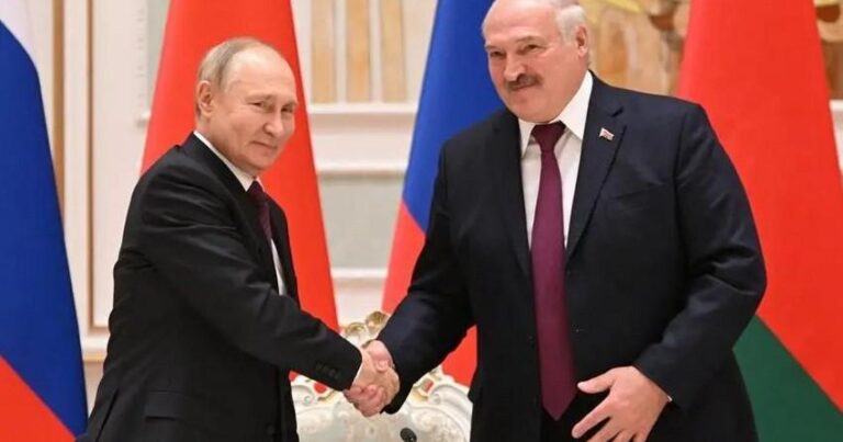 Vladimir Putin Moskvada Aleksandr Lukaşenko ilə görüşüb