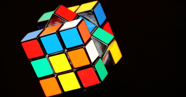 Rubik kubu dünyanı necə fəth etdi?