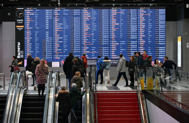 Moskva aeroportlarında uçuşlar təxirə salınıb