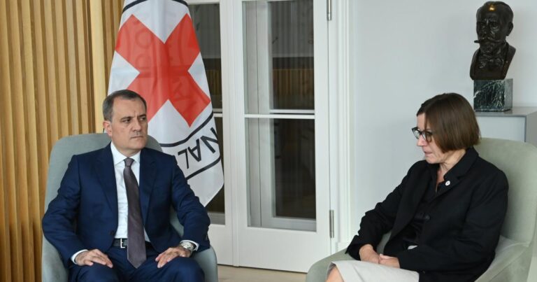Ceyhun Bayramov BQXK prezidenti ilə görüşüb