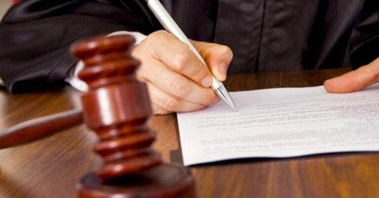 Məktəbdə yeyinti aşkarlandı — Cinayət işi açıldı