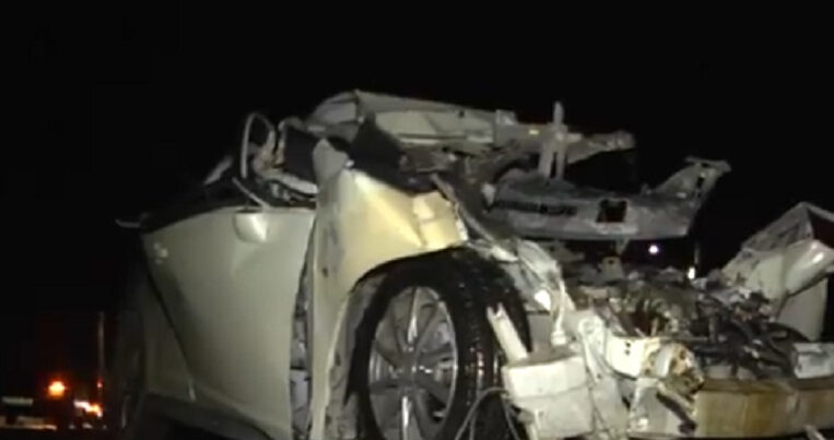 Dəhşətli qəza: “Nissan” TIR-a çırpıldı, sürücü yerindəcə həyatını itirdi – VİDEO