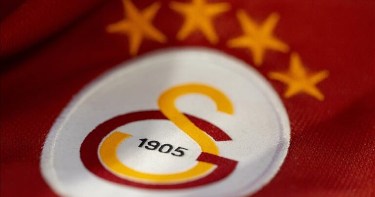 “Qalatasaray” 18 milyonluq təklifi rədd etdi