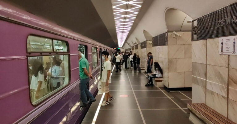 Bakı metrosunda FACİƏ – Sərnişin öldü