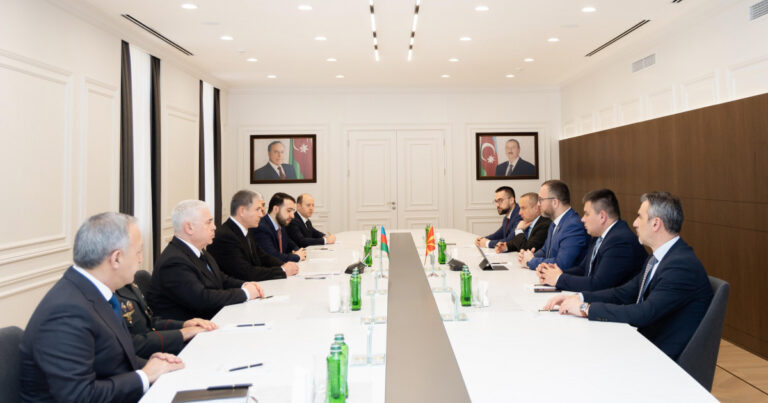 Vilayət Eyvazov Şimali Makedoniyalı həmkarı ilə görüşüb