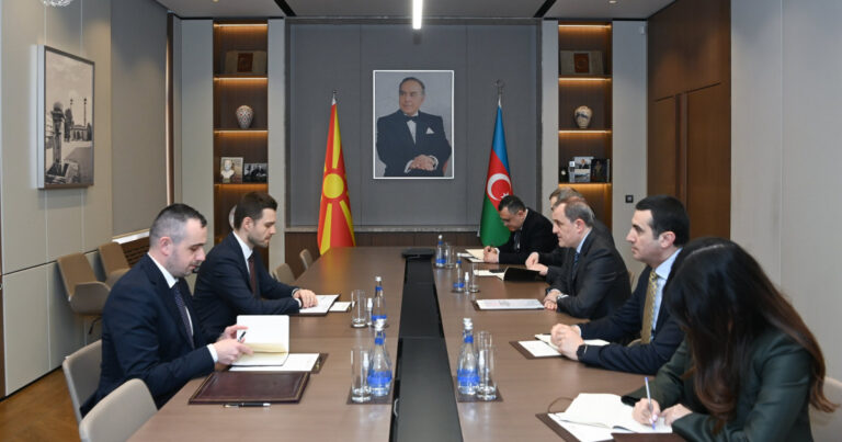 Ceyhun Bayramov Şimali Makedoniyanın xarici işlər naziri ilə görüşüb