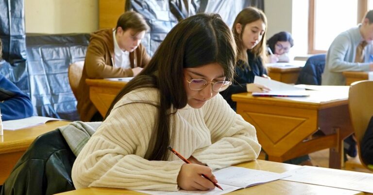 Daha 20 şagird 300 bal topladı – SİYAHI