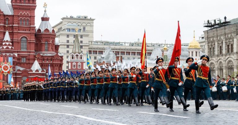 Rəsmi Moskva Zelenskinin 9 May paradını təhdid etməsinə münasibət bildirib