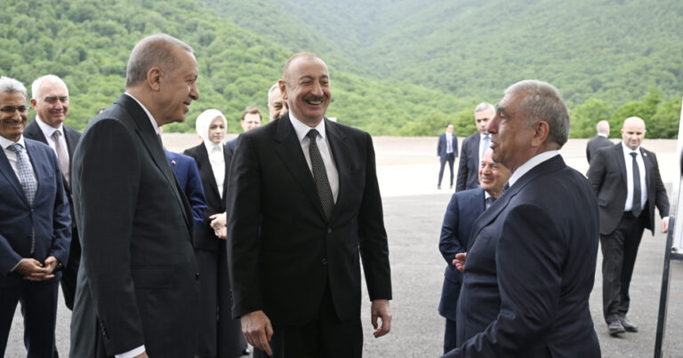 Prezidentlər Kəlbəcər-Laçın avtomobil yolunda