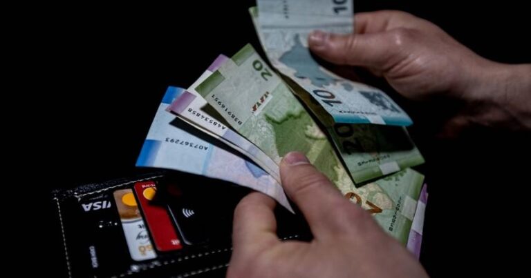 Bakıda orta əməkhaqqı 6 %-ə yaxın artıb