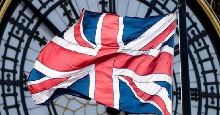 Britaniya Rusiya neftinin satışına qarşı sanksiyalar tətbiq edəcək